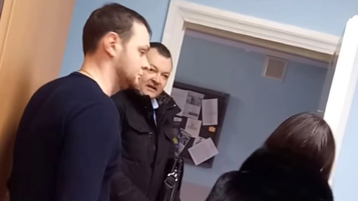 Подполковник полиции с мужем избила учительницу в Кирове за оценки дочери