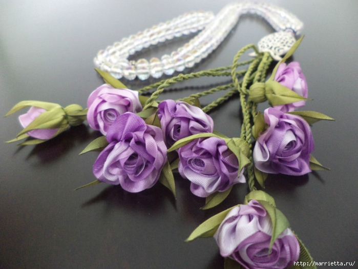 Цветы из атласных лент своими руками: мастер -классы Цветы из атласных лент своими руками: мастер -классы атласные ленты