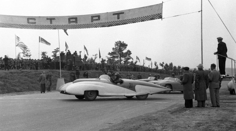 Архивные фотографии чемпионата СССР по автомобильным гонкам 1956 года 