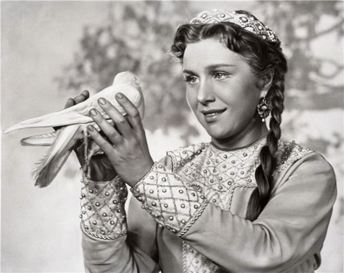 4 брака и забытое счастье Марьи-искусницы: Парадоксы судьбы Нинель Мышковой 4 брака и забытое счастье Марьи-искусницы: Парадоксы судьбы Нинель Мышковой видео,звезда,кино и тв,наши звезды,Нинель Мышкова,развлечение,шоу,шоубиz