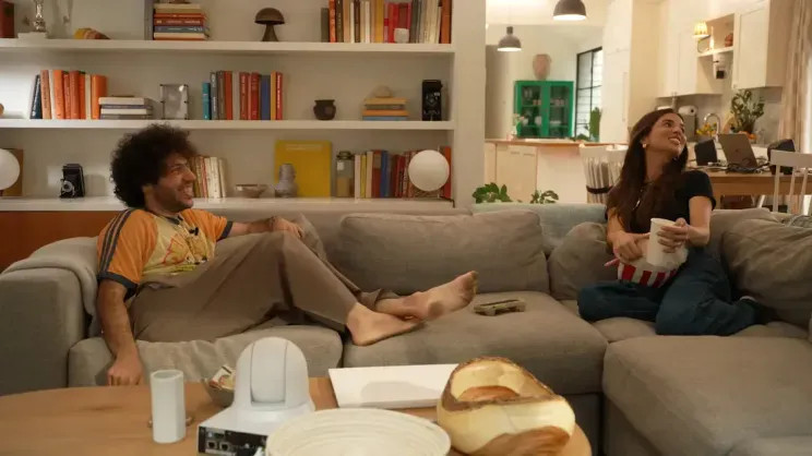 Испорченный воздух и грязные ноги: в сети 