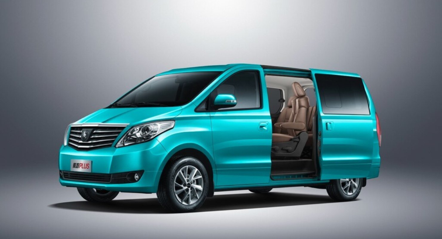 Dongfeng представил новую версию минивэна Lingzhi PLUS