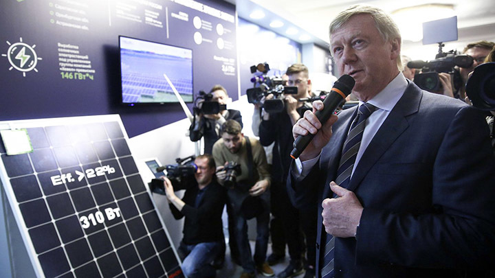 ПОДЕЛЬНИКИ ЧУБАЙСА В РОССИИ ПОЛУЧИЛИ СИГНАЛ. ИГРА НАЧАЛАСЬ