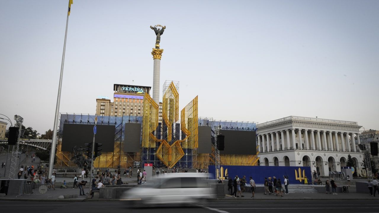 «Переименовать Киев?»: Корнилов призвал не брать пример с «бандеровских параноиков»
