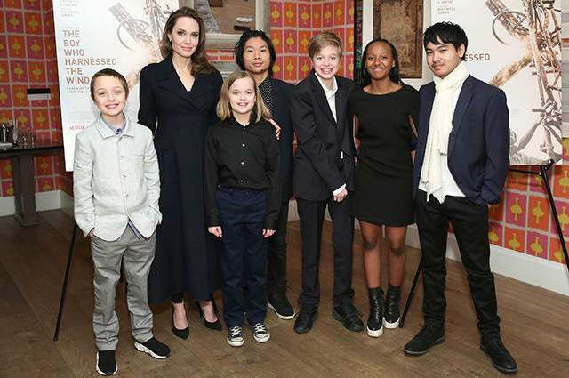 Сыновья Анджелины Джоли приняли участие в съемках ее фильма 