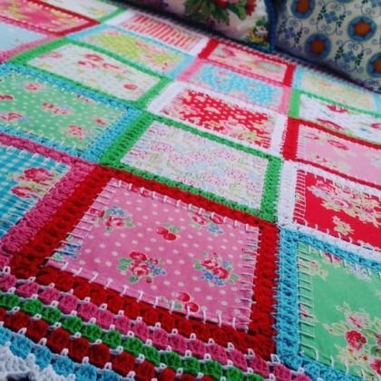 Лоскутные одеяла в стиле фьюжн можно, ткани, создать, изделия, казалось, крючком, вариант, использовать, одеяло, сразу, большой, уютноЕсли, проект, нежно, получится, рисунком, сложно, решиться, подобрать, цветочным