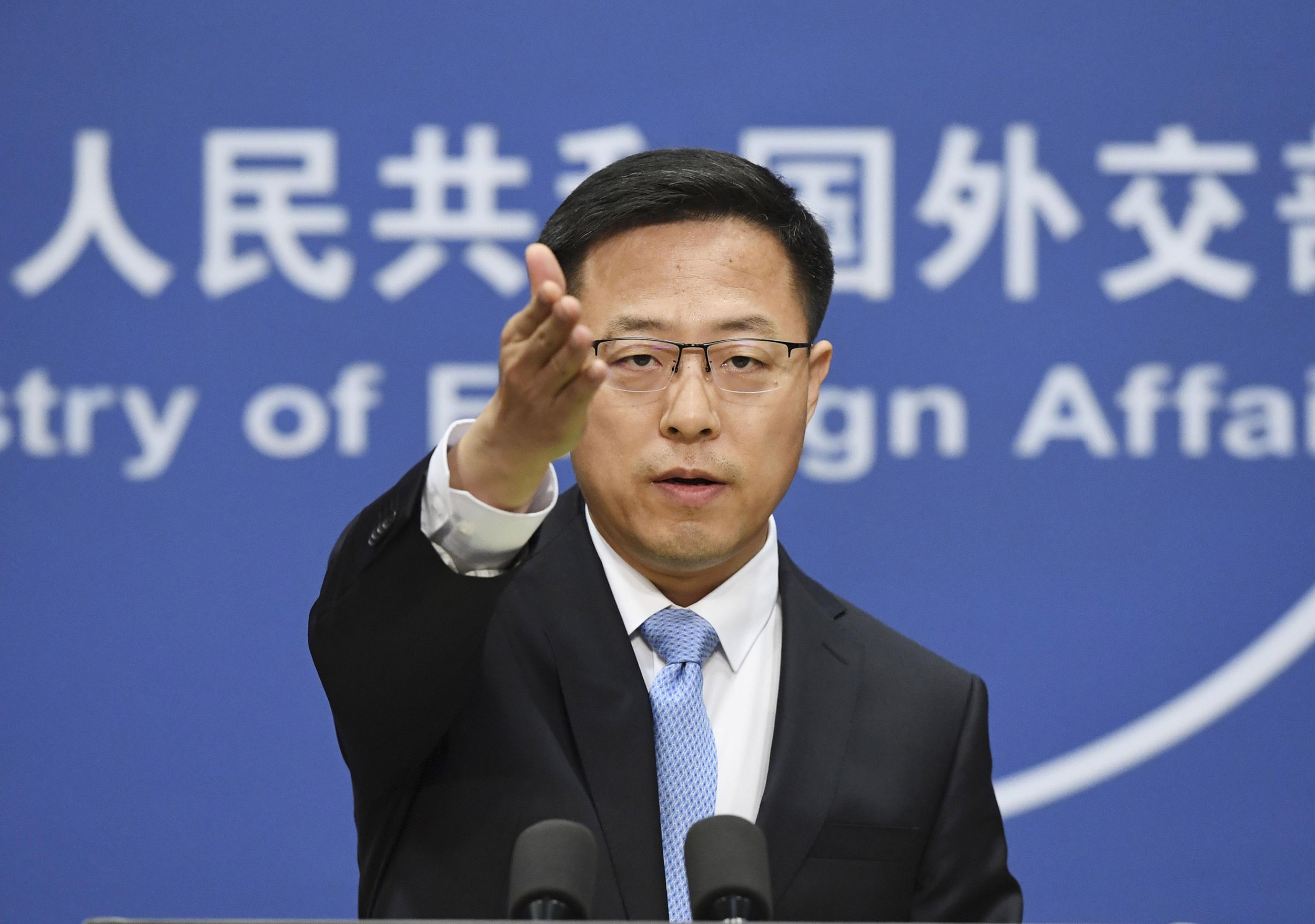 Китайский дипломат задал США риторический вопрос