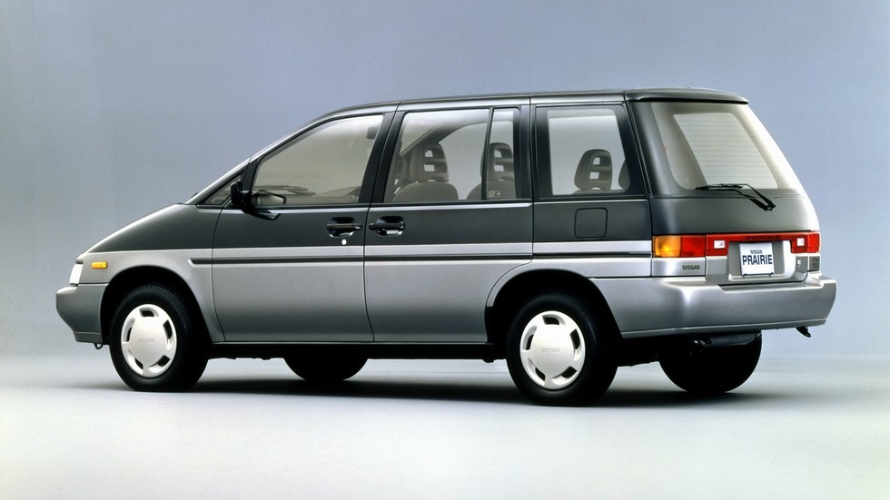 nissan_prairie_4