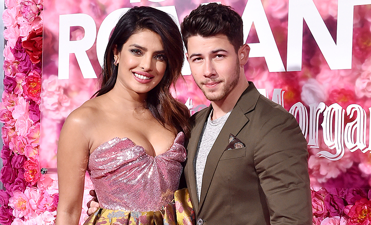 Приянка Чопра и Ник Джонас поделились новыми личными фото в честь второй годовщины знакомства