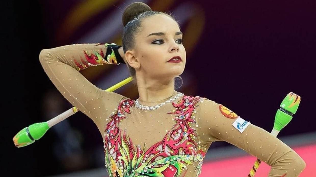 Дина Аверина завоевала золото в упражнениях с мячом и стала 15-кратной чемпионкой мира