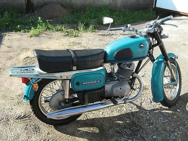 Мотоцикл Восход 2, который считался самым лучшим в серии Мотоцикл Восход 2, который считался самым лучшим в серии мото