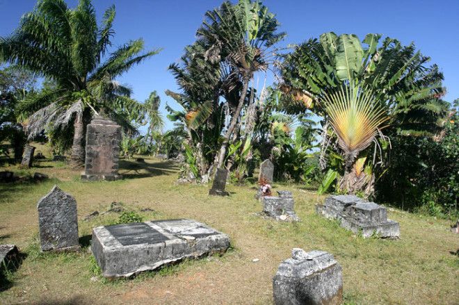 Пиратское кладбище в тропическом раю Фото uploadwikimediaorg