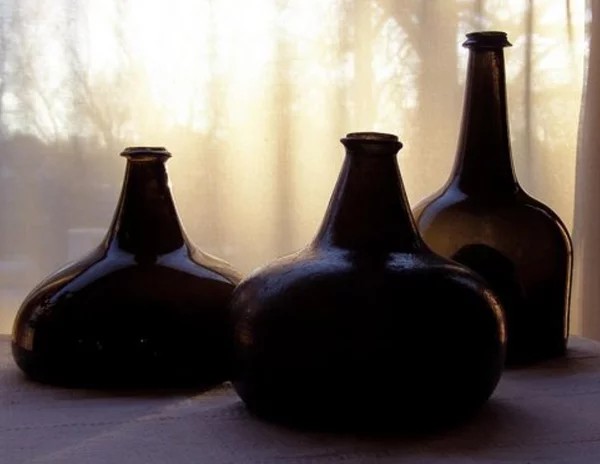 Ни одной бутылки вина для мушкетеров, или Как нас обманывал Дюма-отец романа, только, происходит, бутылок, будет, появился, печатей», 1700−1720х, годов —, из самых, редких, и необычных, коллекцийВо времена же, нашего, редкость, бутылка —, меньшая, бриллиант, на пальце, д’Артаньяна