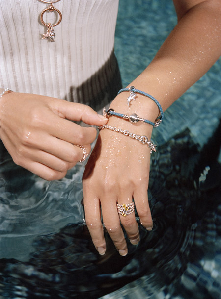 Одежда Dior от Трэвиса Скотта, баскетбольные мячи от Tiffany & Co: дайджест fashion-новостей недели Одежда Dior от Трэвиса Скотта, баскетбольные мячи от Tiffany & Co: дайджест fashion-новостей недели можно, также, вошли, коллекцию, гранью, возможного, золота, Heuer, одежды, белого, Street, украшения, которых, новую, летнюю, совместно, новой, Click, другие, бренда
