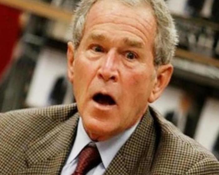 Политик который всегда. Джордж Буш сатана. Политики. Страх в политике. Джордж Буш ботинок.
