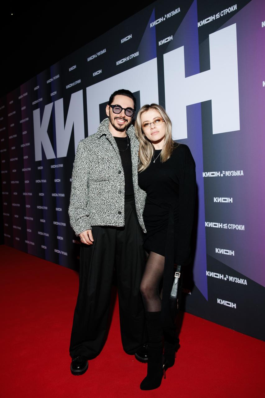 Бероев отказывался говорить о молодой жене, а разведенная Подкаминская светилась от счастья: звезды на светской вечеринке в Москве Сергей, Подкаминская, Бероев, Ксенией, Волкова, актер, назад, мужем, любви, звезда, сериала, Ерина, Елена, также, недавно, Дужников, Александра, юбилее, давно, Станислав