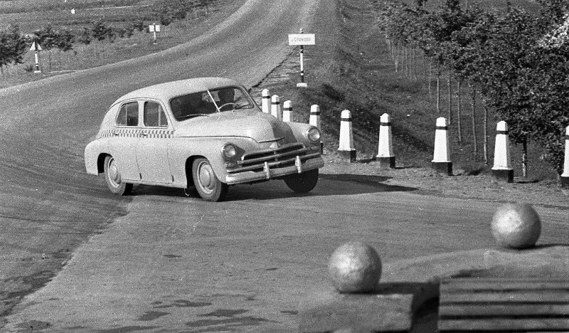 Архивные фотографии чемпионата СССР по автомобильным гонкам 1956 года 