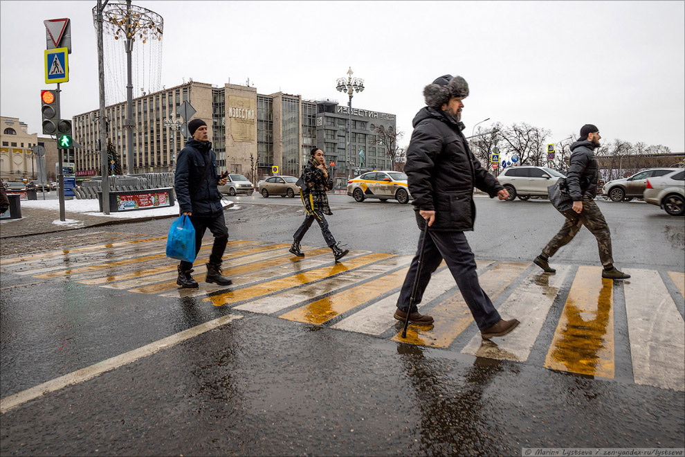 Как в Москве убирают снег