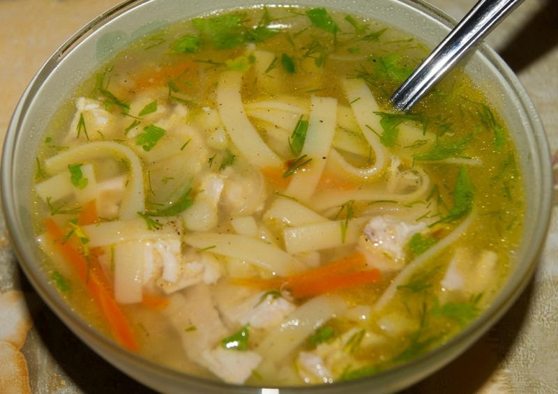 Самые лучшие рецепты зимних супов нужно, кубиками, добавляют, кипения, минут, перец, протяжении, кастрюлю, доводят, морковь, зелень, Варят, варят, этого, После, кладут, литра, бульон, добавить, водой