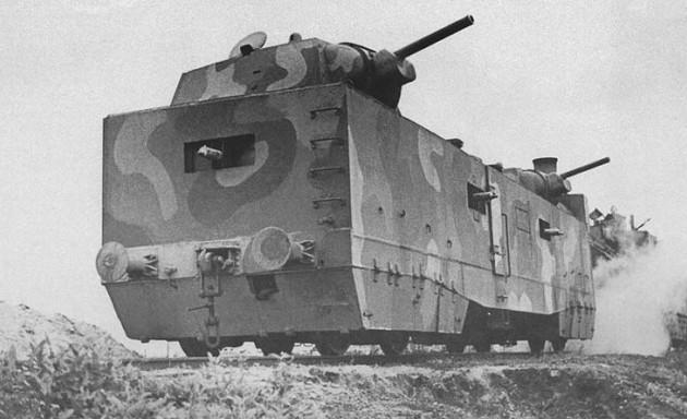 Чем закончился единственный в истории бой бронепоезда "Илья Муромец" с бронепоездом "Адольф Гитлер"