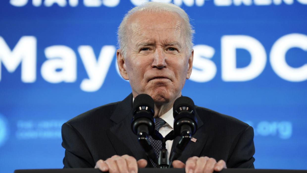 Байден призвал граждан США срочно покинуть Украину