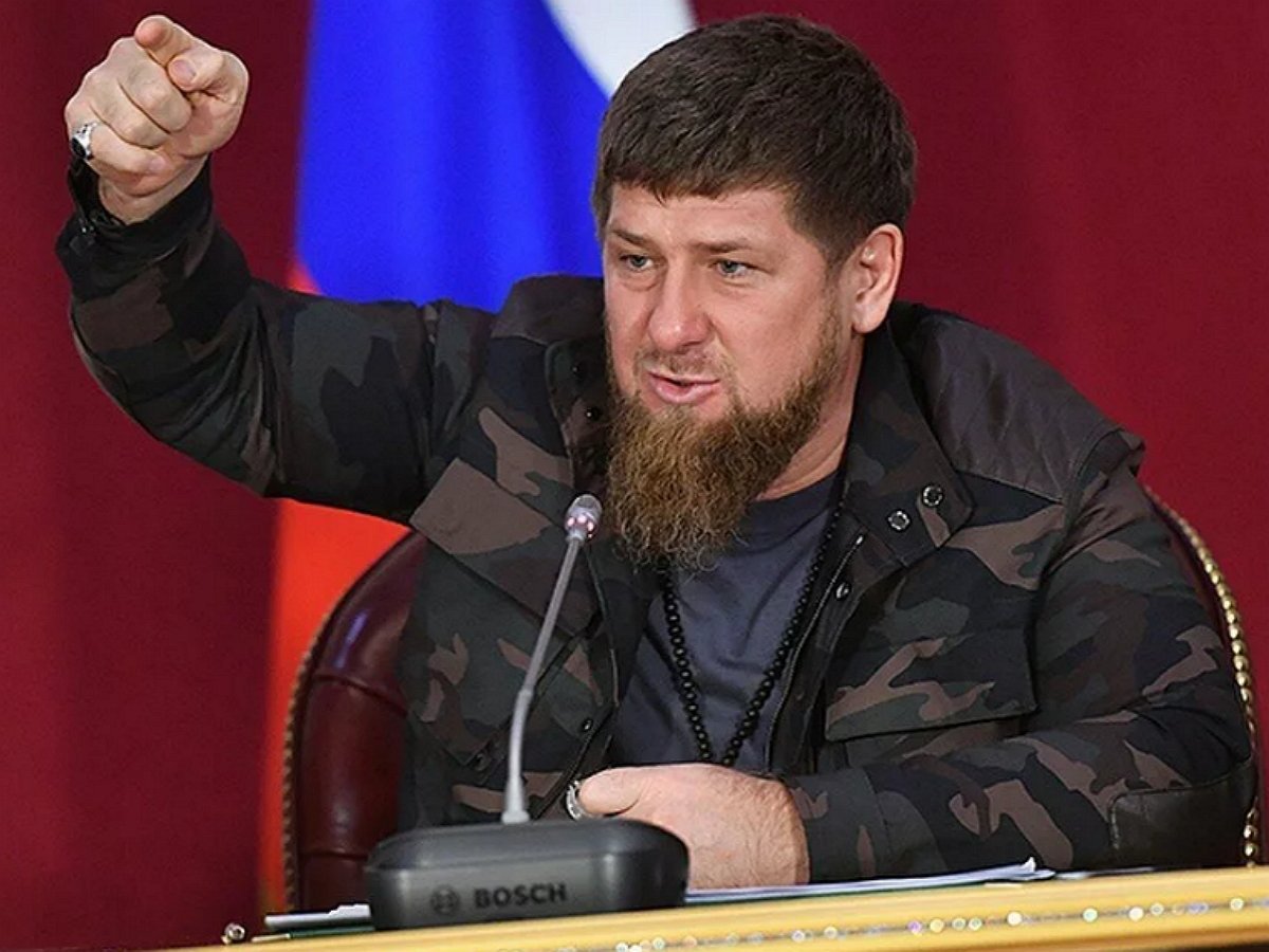 Глава Чечни Р. Кадыров уже второй раз открыто критикует руководство российских ВС