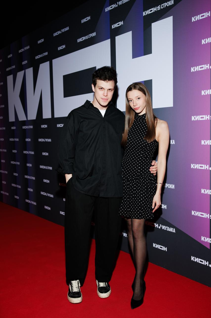 Бероев отказывался говорить о молодой жене, а разведенная Подкаминская светилась от счастья: звезды на светской вечеринке в Москве Сергей, Подкаминская, Бероев, Ксенией, Волкова, актер, назад, мужем, любви, звезда, сериала, Ерина, Елена, также, недавно, Дужников, Александра, юбилее, давно, Станислав