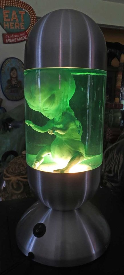 17 чудаковатых товаров, которые озадачили покупателей барахолок и секонд-хендов 17 чудаковатых товаров, которые озадачили покупателей барахолок и секонд-хендов