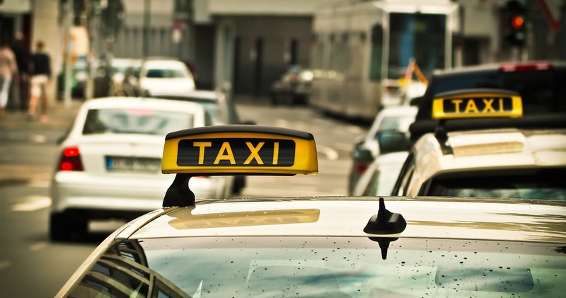 В Калифорнии появился сервис такси с беспилотными автомобилями