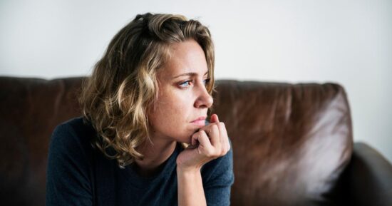 Напишите маме письмо: как пережить смерть родителей, объясняет психолог Лабковский