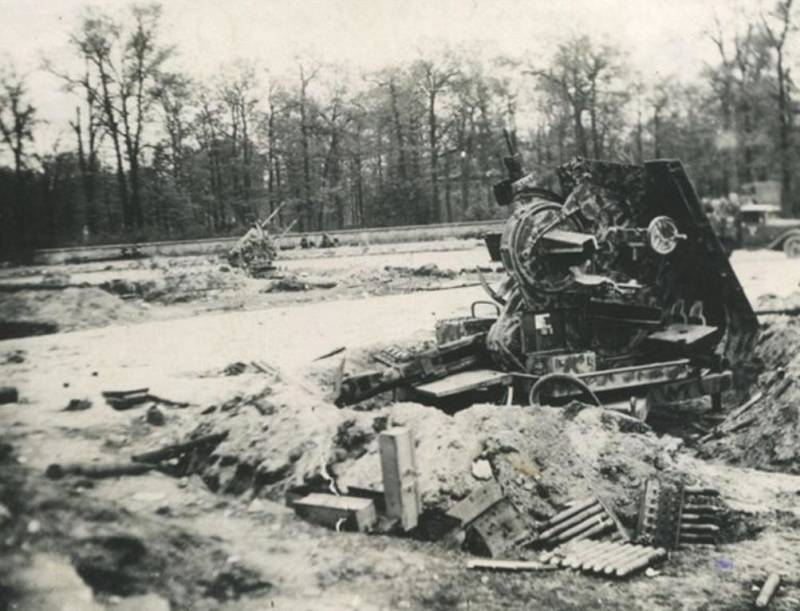 Использование 30 и 37-мм трофейных немецких зенитных автоматов Использование 30 и 37-мм трофейных немецких зенитных автоматов оружие