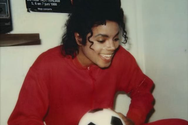 В сети появился первый трейлер фильма о Майкле Джексоне, в котором певца обвиняют в педофилии В сети появился первый трейлер фильма о Майкле Джексоне, в котором певца обвиняют в педофилии кино