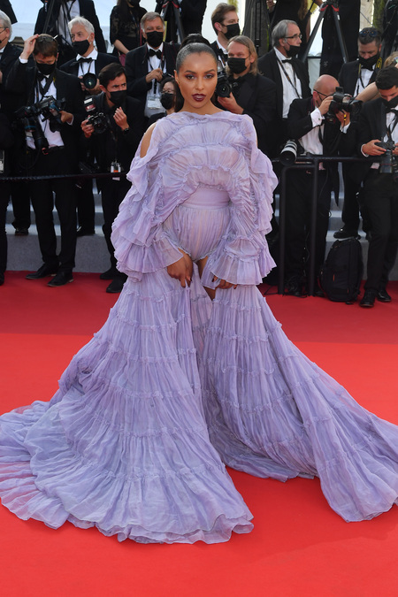 Шэрон Стоун с сыном, Тильда Суинтон, Розамунд Пайк и другие на закрытии Каннского кинофестиваля Шэрон Стоун с сыном, Тильда Суинтон, Розамунд Пайк и другие на закрытии Каннского кинофестиваля Звезды,Красная дорожка