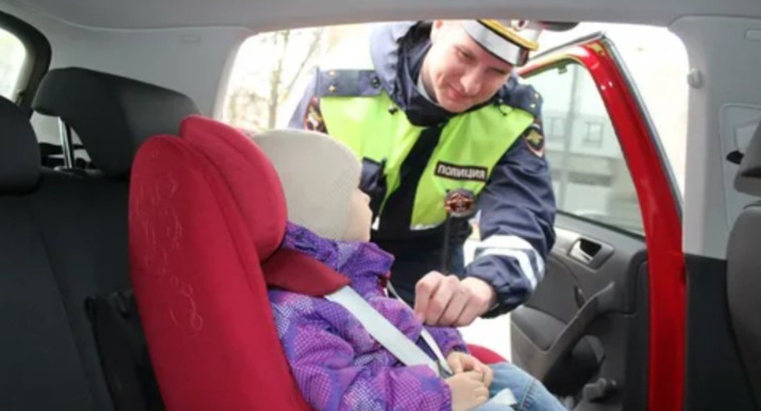 В Госдуме предложили отменить штрафы за перевозку детей-инвалидов без детских кресел Автомобили