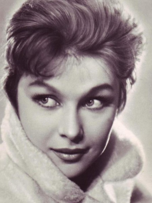 4 брака и забытое счастье Марьи-искусницы: Парадоксы судьбы Нинель Мышковой 4 брака и забытое счастье Марьи-искусницы: Парадоксы судьбы Нинель Мышковой видео,звезда,кино и тв,наши звезды,Нинель Мышкова,развлечение,шоу,шоубиz