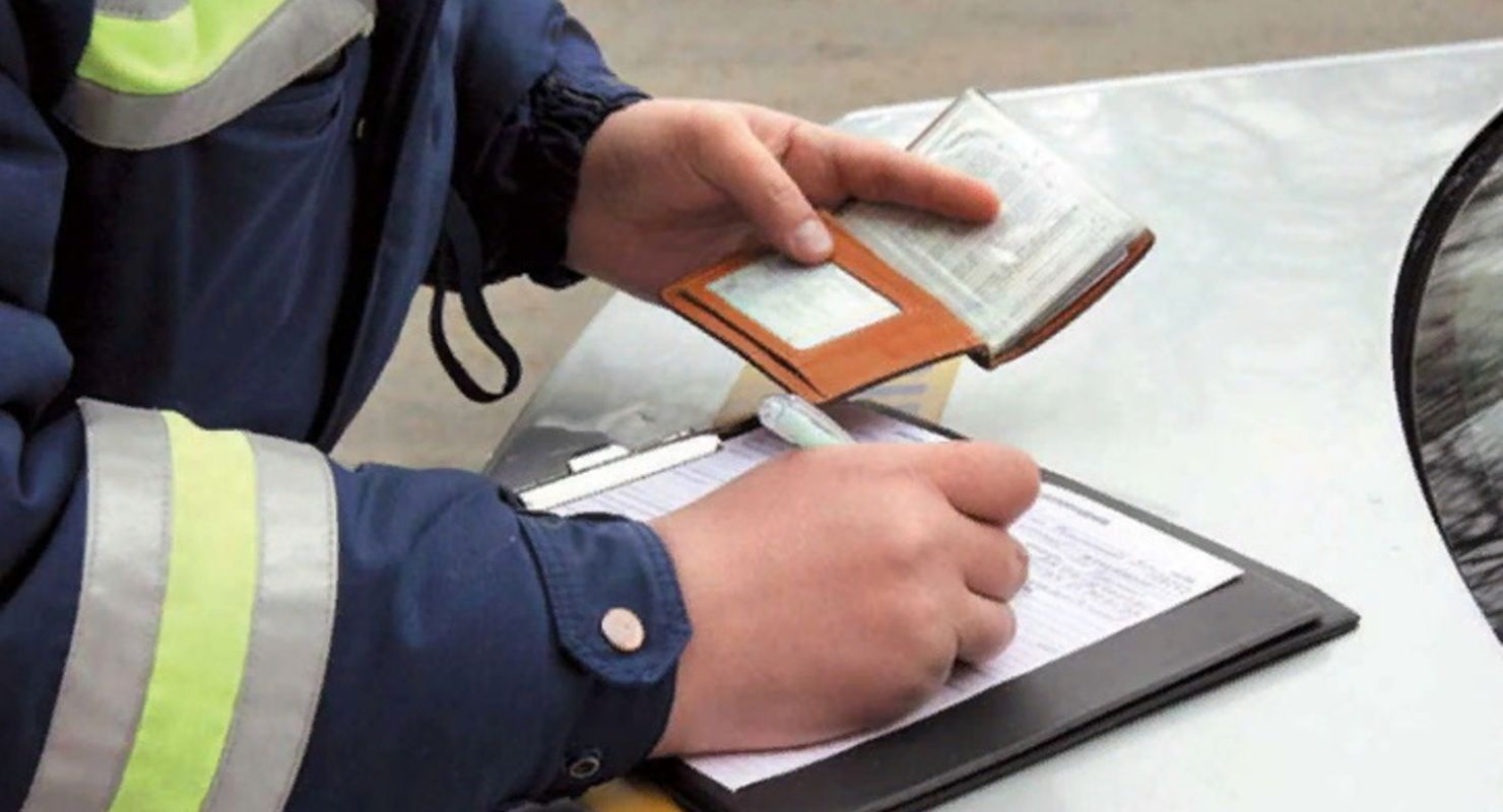 Сафоновская Госавтоинспекция напоминает водителям правила проезда перекрестков