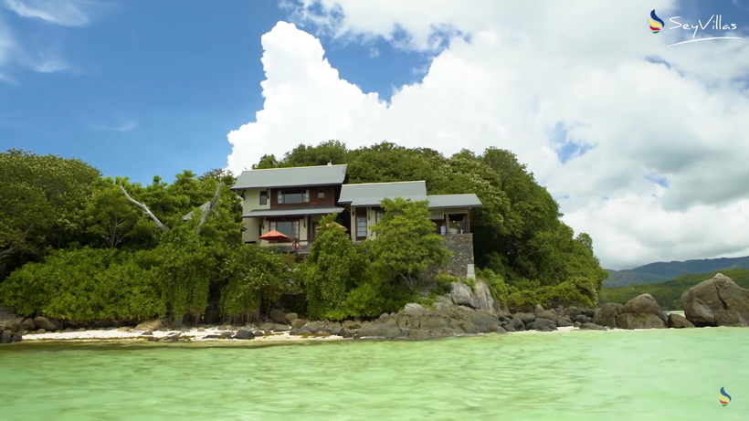 Видео: Англичанин купил дешевый необитаемый остров и превратил его в рай для животных