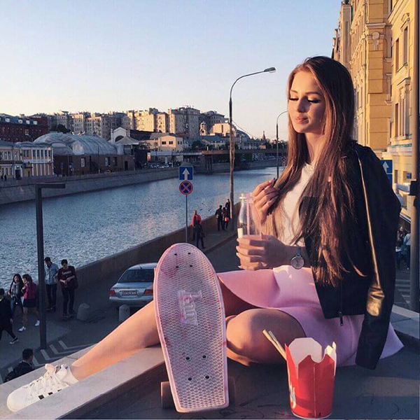 Женя Макова: 14 интимных фото русской красотки Женя Макова: 14 интимных фото русской красотки девушки