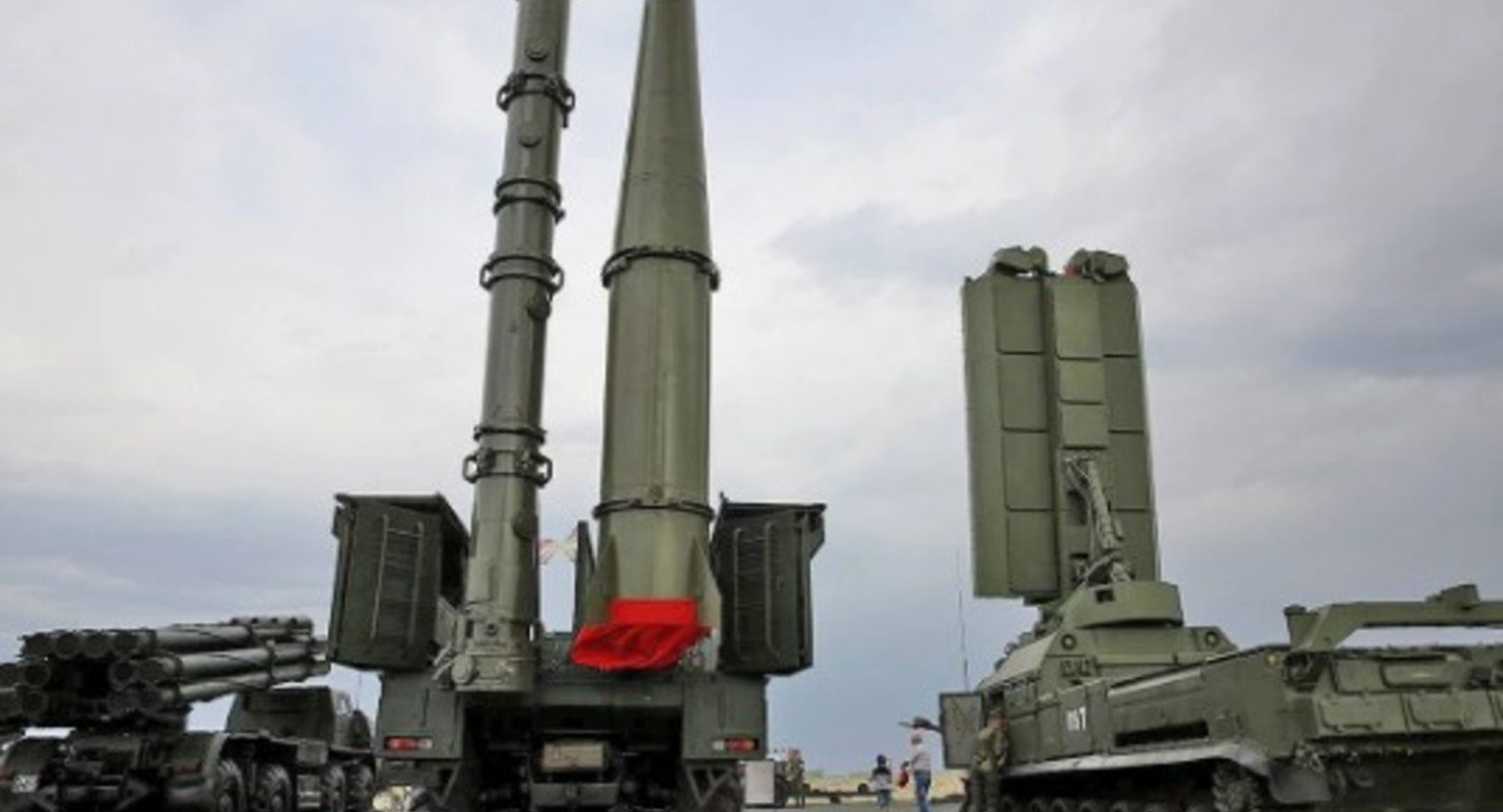 Редкий вариант ОТК «Искандер-К» был замечен движущимся к границе Украины