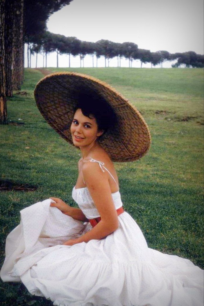 Итальянская актриса Джорджия Молл Итальянская актриса Джорджия Молл