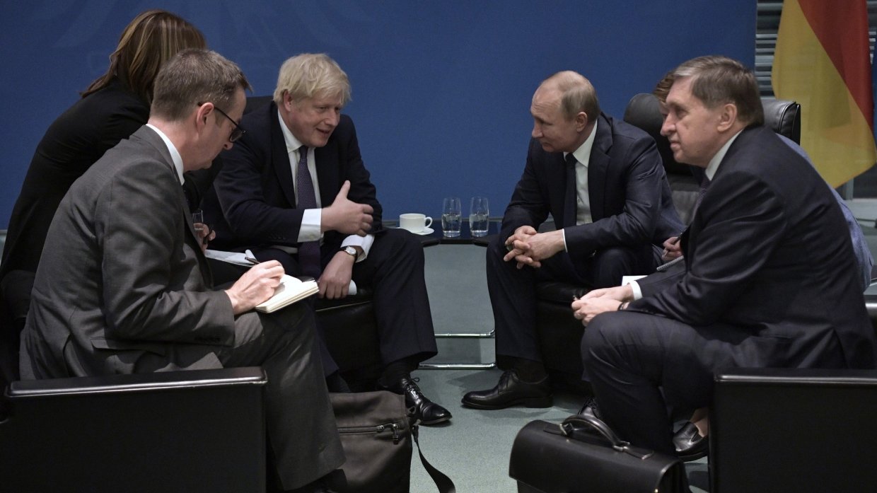 Премьер Великобритании заявил Путину о невозможности нормализации отношений с РФ