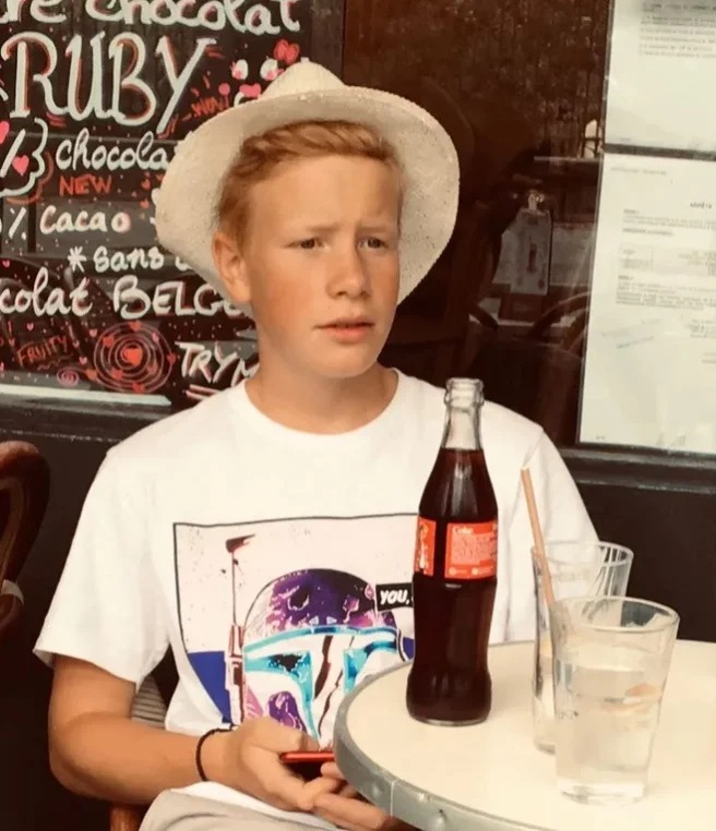 Закоренелый холостяк и разборчивый актер: как живет 57-летний Дмитрий Шевченко Закоренелый холостяк и разборчивый актер: как живет 57-летний Дмитрий Шевченко Звезды