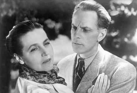 Любовь со вкусом яблок. Олег Жаков 