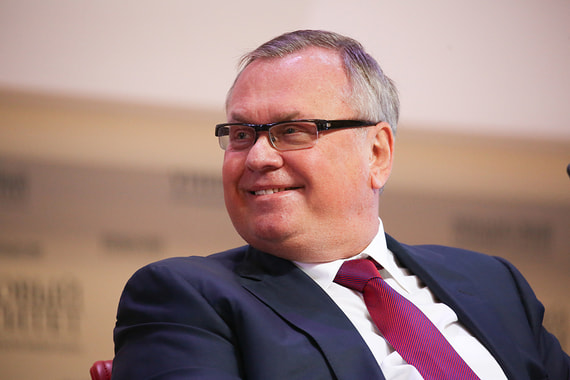 Костин предложил освободить бедных россиян от налогов