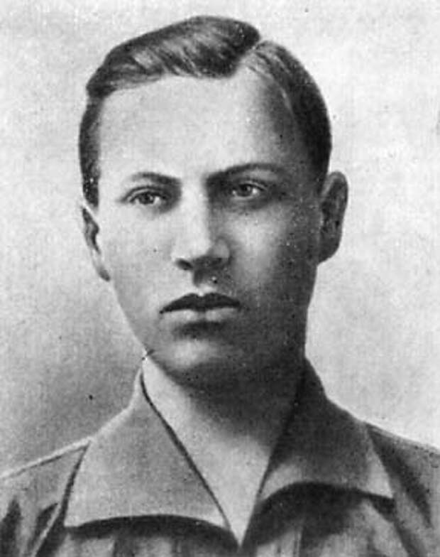 Валерий Чкалов - человек и герой