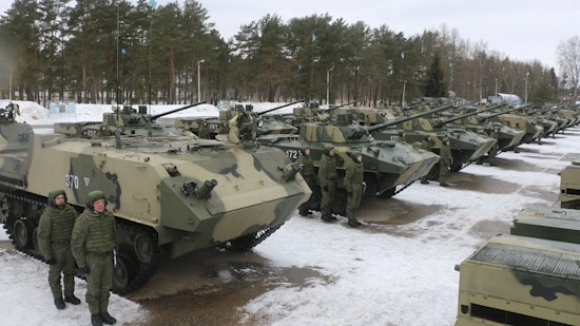 Дальневосточные десантники провели учения в 25-градусный мороз