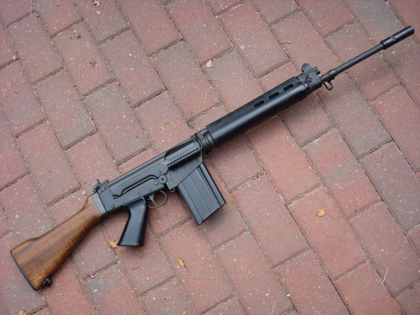 Штурмовая винтовка Steyr Stg.58 оружие