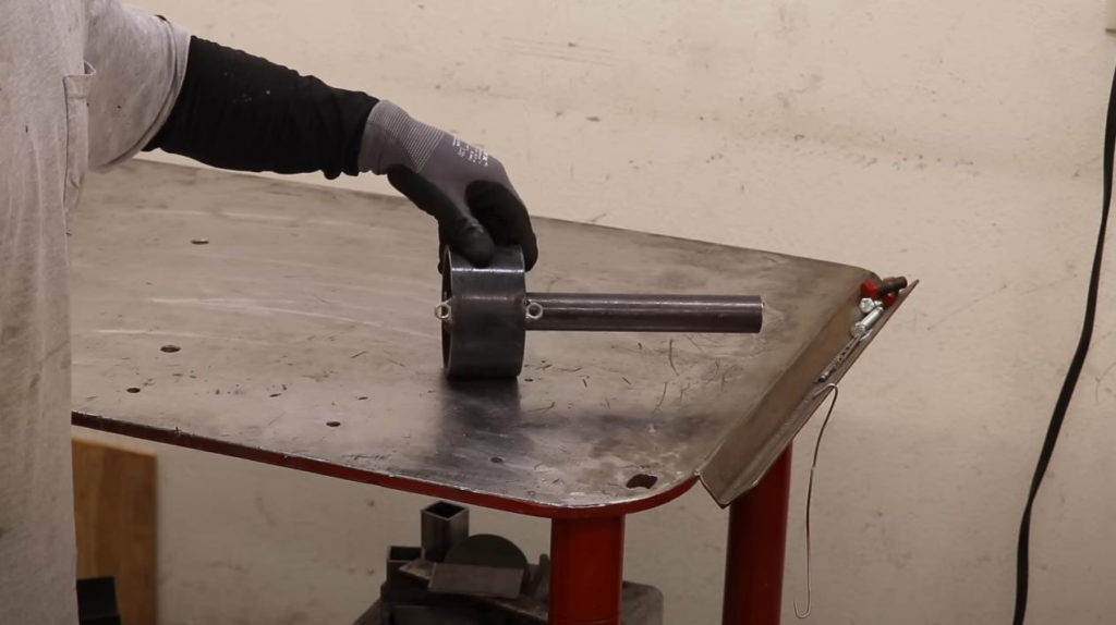Гибочный станок-кольцегиб для работы с листовым металлом