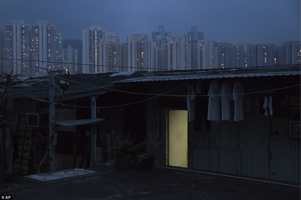 Жизнь в гонконгских квартирах-гробах