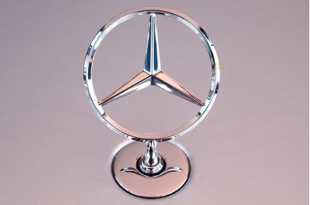 The Mercedes Benz star is seen on the bonnet of a new Mercedes-Benz S-Class limousine at the company's test center, near Immendingen, Germany October 14, 2020. Picture taken October 14, 2020. REUTERS/Arnd Wiegmann